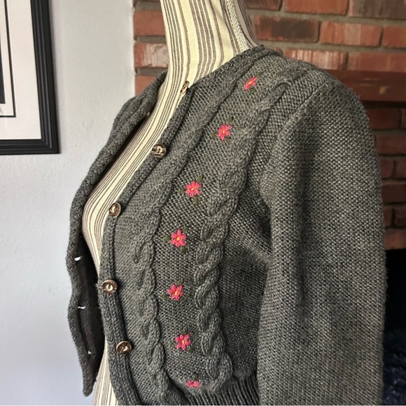 VTG Lanamoden Salzburg Floral Embroidered Wool Cardigan in Gray Sz XS - Picture 9 of 10